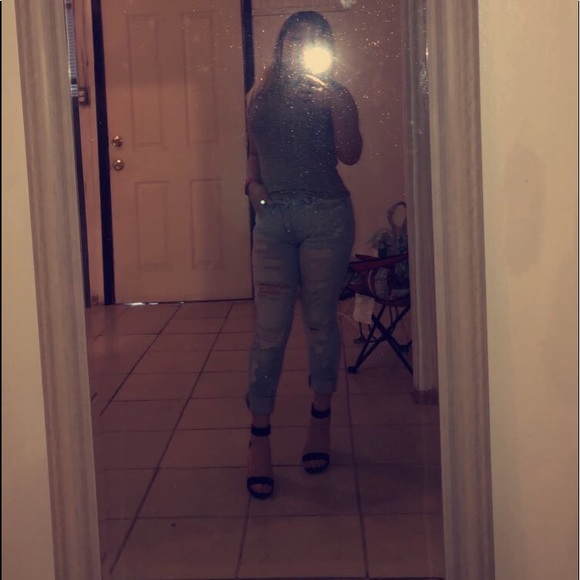 Meet your Posher, Priscila - Picture 1 of 1